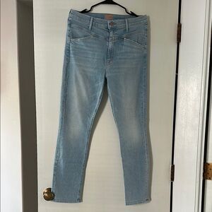 Mother Denim- The Dazzler Yoke Front Ankle jeans- Sz 31